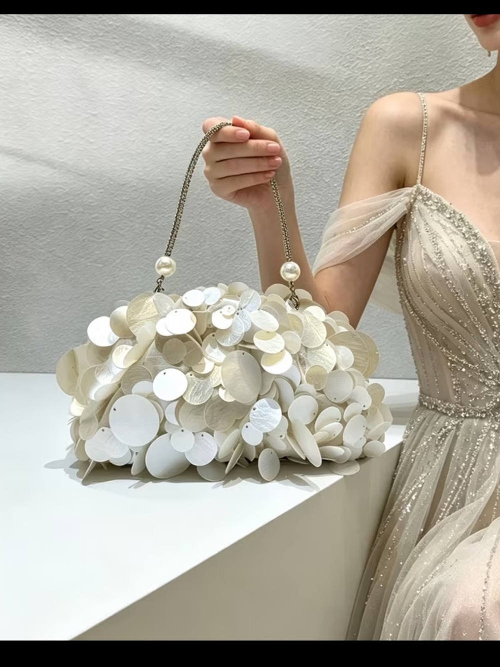 Elegant Ivory Sequin Disc Evening Bag with Chain Handle